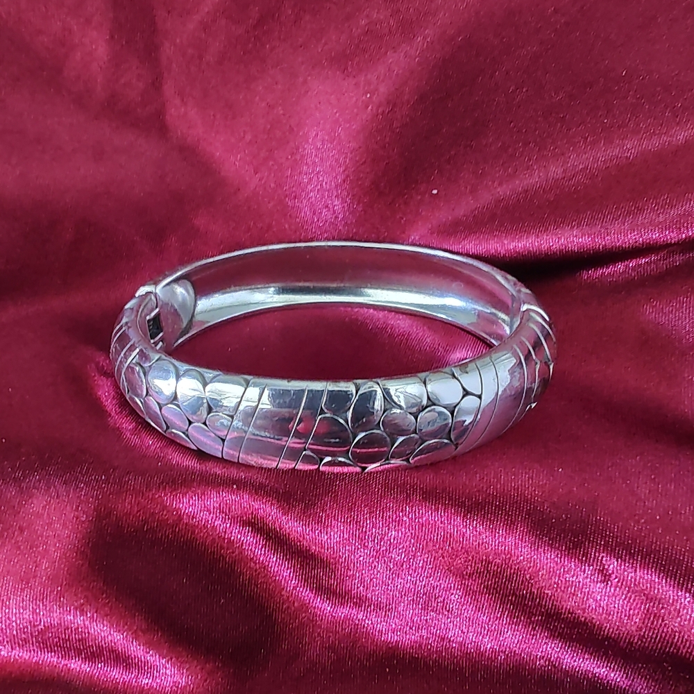Brighton Silver Tone Textured Pepple Clamp Bracelet